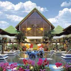 Universal's Loews Royal Pacific Resort®